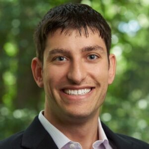 Adam Weinger Headshot